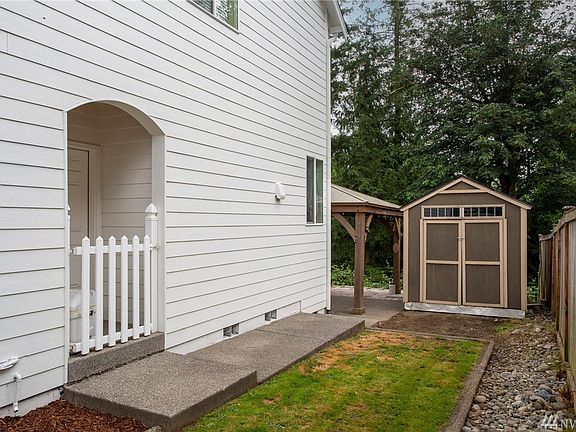 3rd image of 7301 225th Avenue Ct E