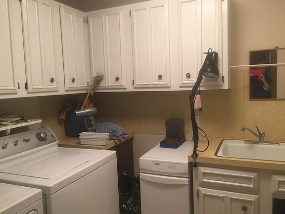 2nd image of 20 Rosewood Cir