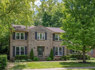 9802 Tamarisk Pkwy, Louisville, KY 40223