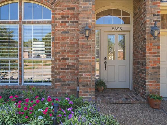 2nd image of 2325 Aberdeen Dr