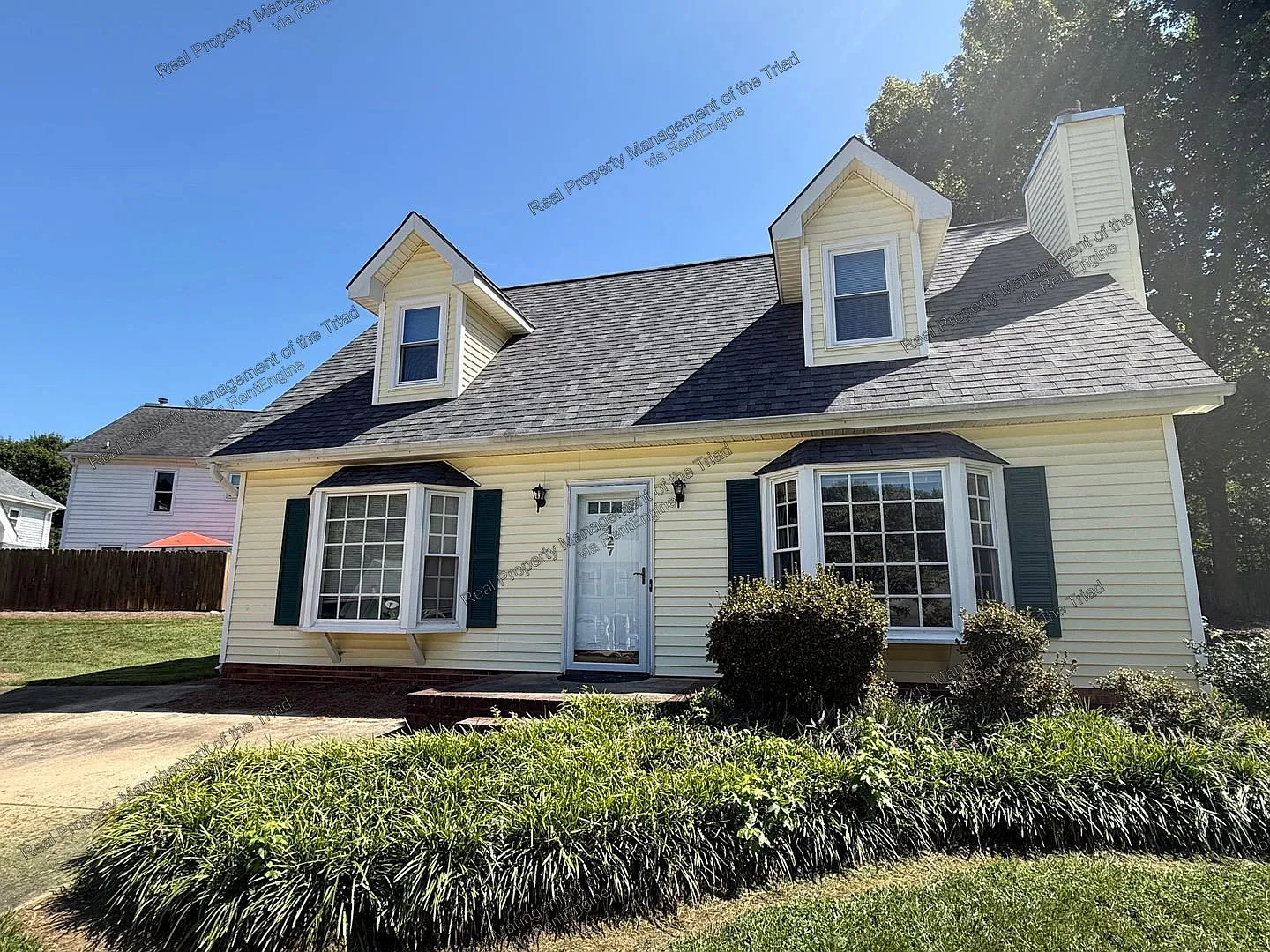 3 bed, 2.0 bath, 1590 sqft, $1,800 — Photo 1