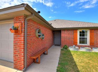 248 Corn Hill Dr, Jarrell, TX 76537