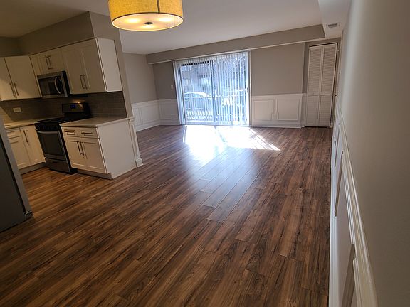 4th image of 10501 S Highland Ave #103B