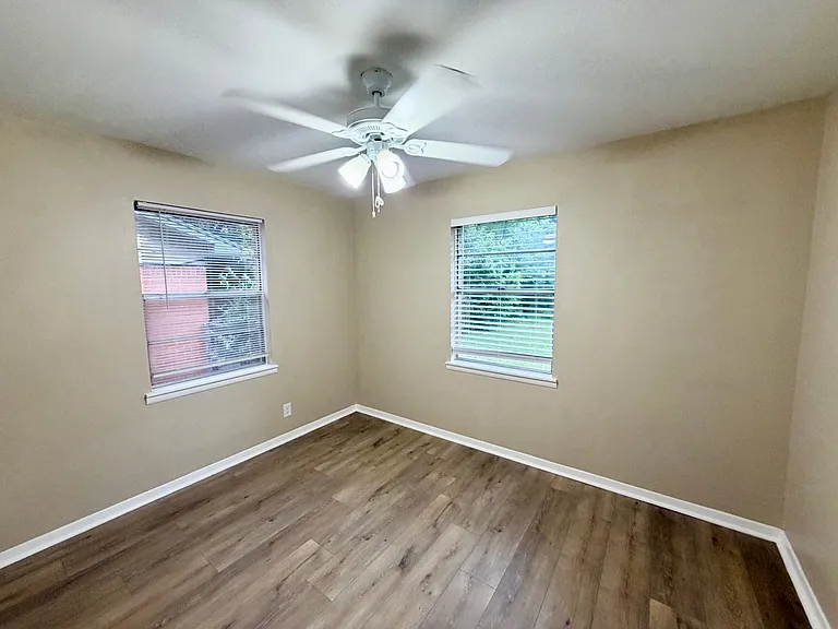 320 S Rita St — Photo 15