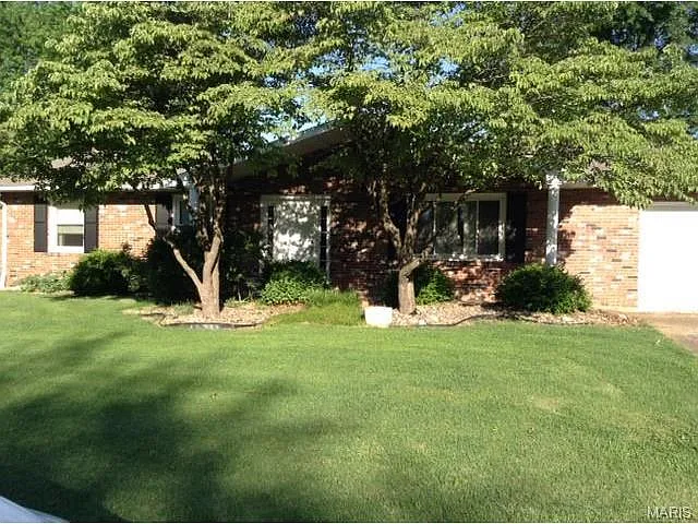 25 Gary Ave photo 1