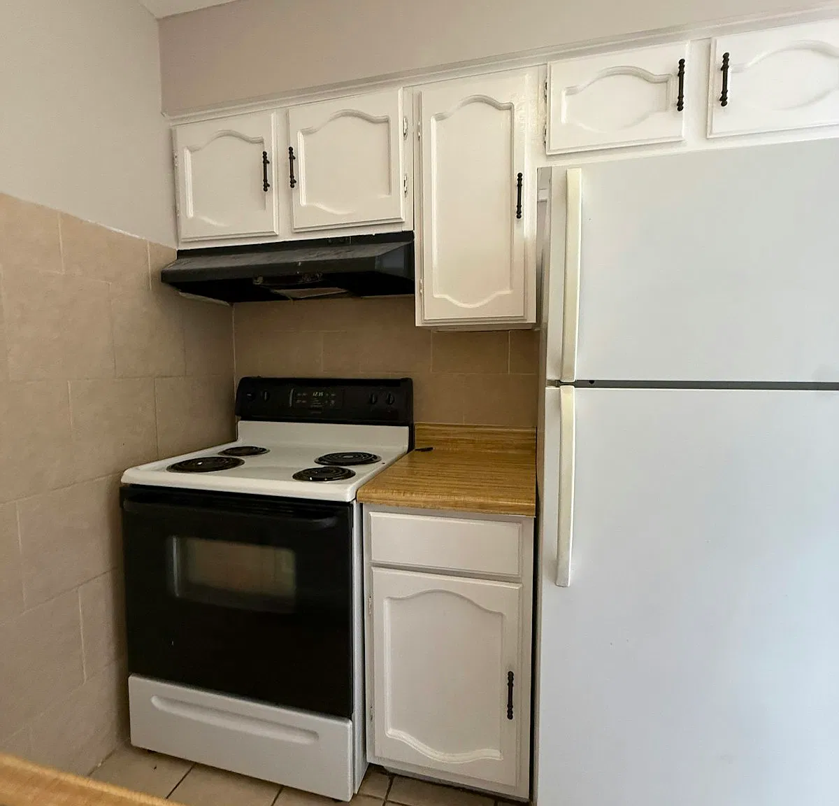 1690 Hofheinz Street, Unit B3 — Photo 3