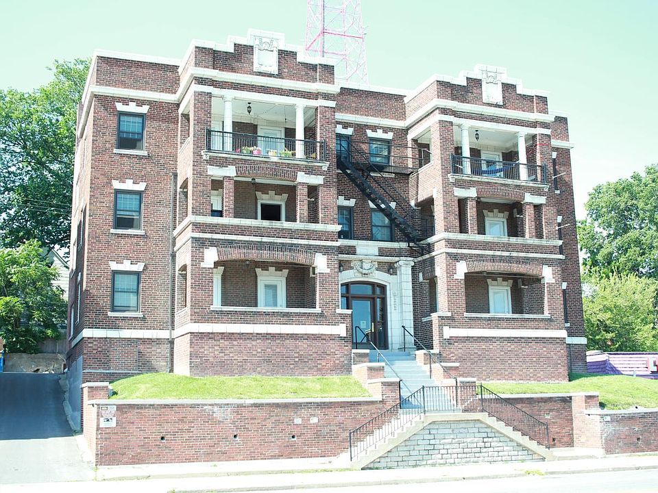 1st image of 24 E Linwood Blvd #13