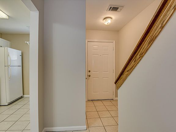 3rd image of 4715 Brookwood Dr #1