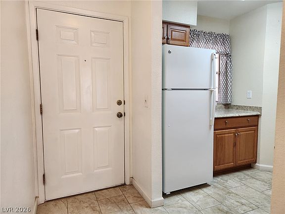 5th image of 2060 Mesquite Ln APT 104