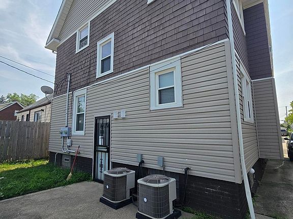 4th image of 4841 E 85th St