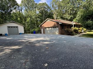 8110 Yarborough Rd, Mebane, NC 27302