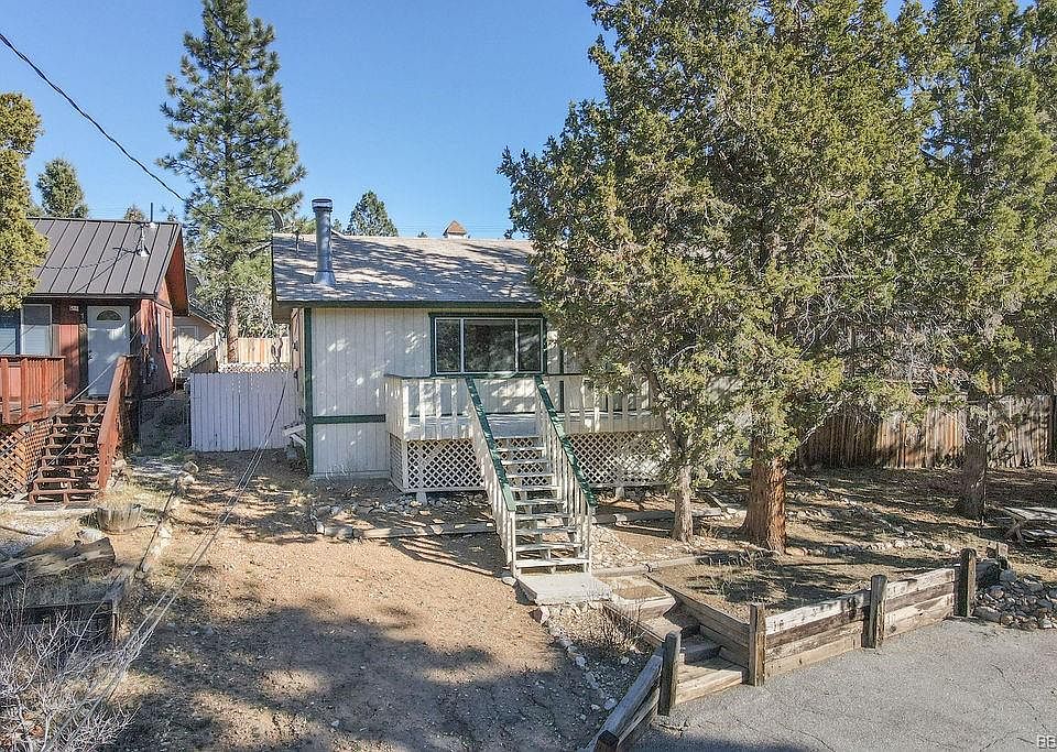 1st image of 151 Vista Ave