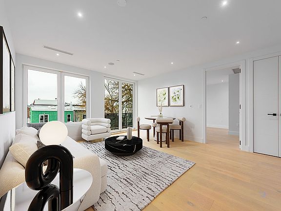 5th image of 1624 Jefferson Ave #2B