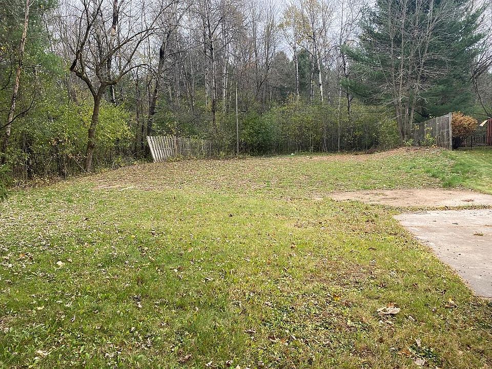 1st image of 1017 East WAUSAU AVENUE