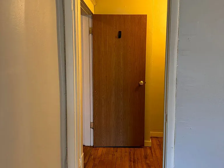 1552 Edmund Ave — Photo 8