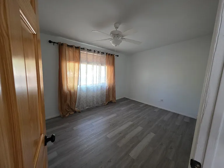 240 E La Huerta — Photo 14