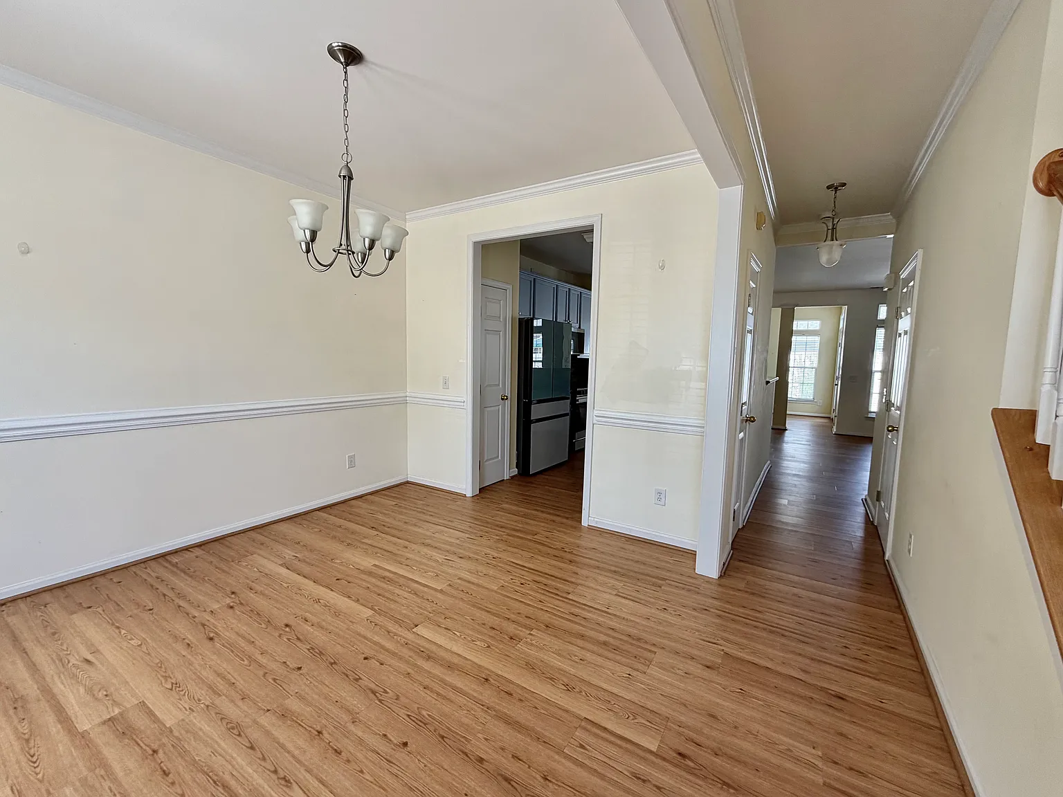 3 bed, 1973 sqft, $2,425 — Photo 4