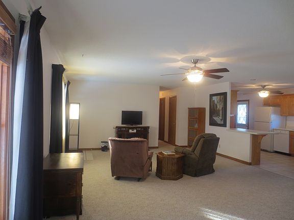 Living Room/Kitchen