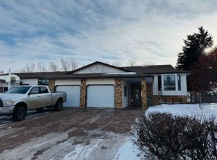 1925 S 5th Ave, Wainwright, AB T9W1J3