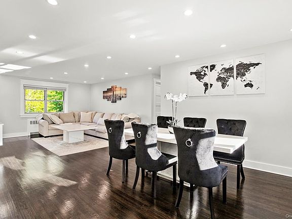 3rd image of 28 Dehaven Dr APT 2D