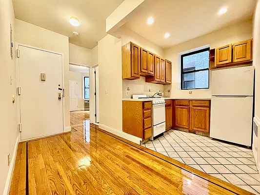 Rented by J & L Holding Corporation | media 5