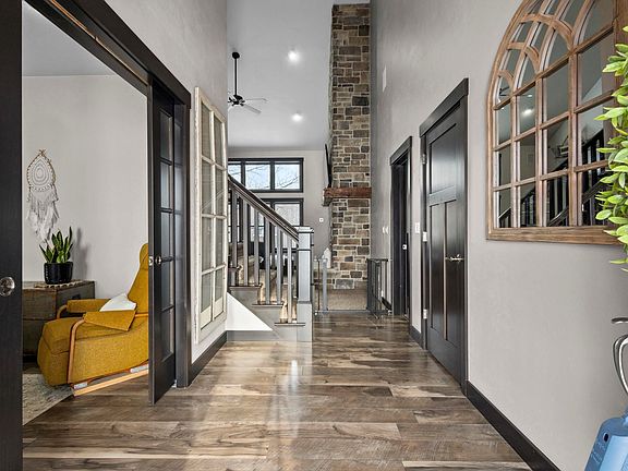 3rd image of 4982 Potters Xing