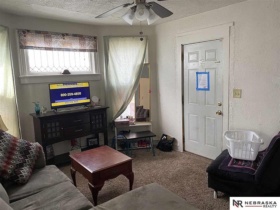 2nd image of 923 I Ave