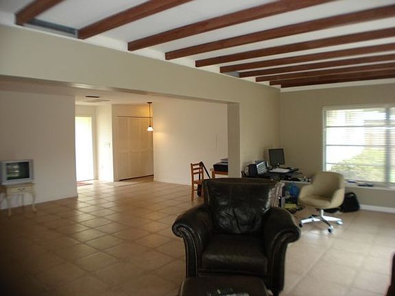 4th image of 2612 Wisteria Pl