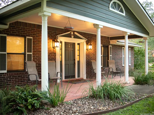 227 Liberty Ln, Pleasanton, TX 78064