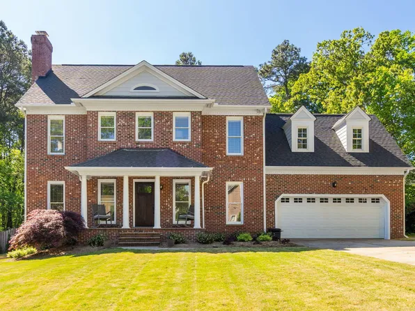 108 Glen Abbey Dr, Cary, NC 27513
