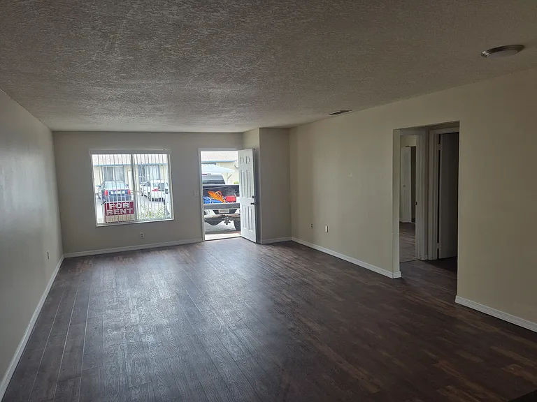244 Winter Ridge Blvd — Photo 8