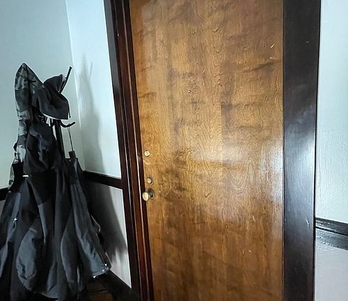 3rd image of 1919 W Argyle St #3