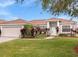 450 Cinnamon Dr, Poinciana, FL 34759
