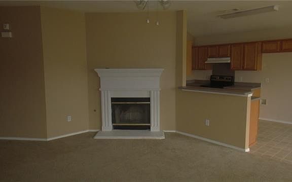 2nd image of 2605 Hilcroft Ave
