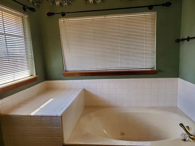 441 Cactus Rd — Photo 8