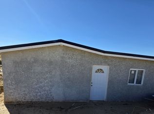 7797 E Quartz Rd, Mojave, CA 93501