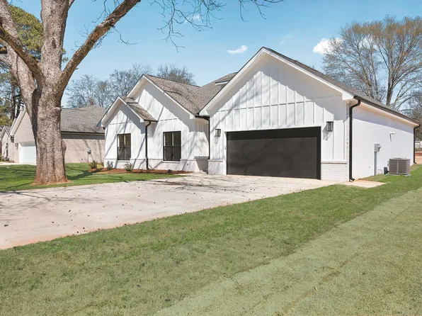 405 Elledge Ln, Muscle Shoals, AL 35661