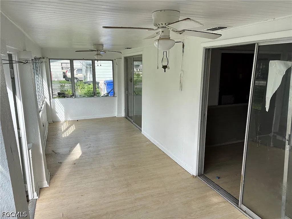3 bed, 1.0 bath, 1080 sqft, $1,500 — Photo 4