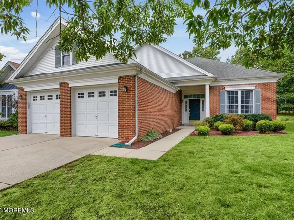 4 Barton Creek Road, Jackson, NJ 08527