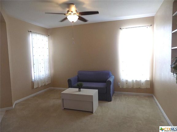 4th image of 2606 Laguna Dr