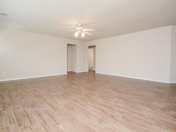 5th image of 21014 Foxwood Glen Ln