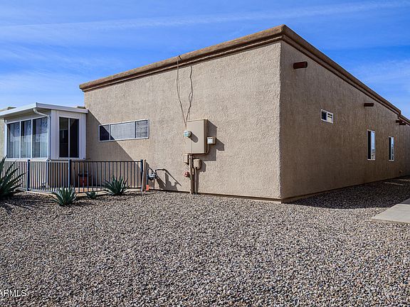 5th image of 511 S Clubhouse Lane