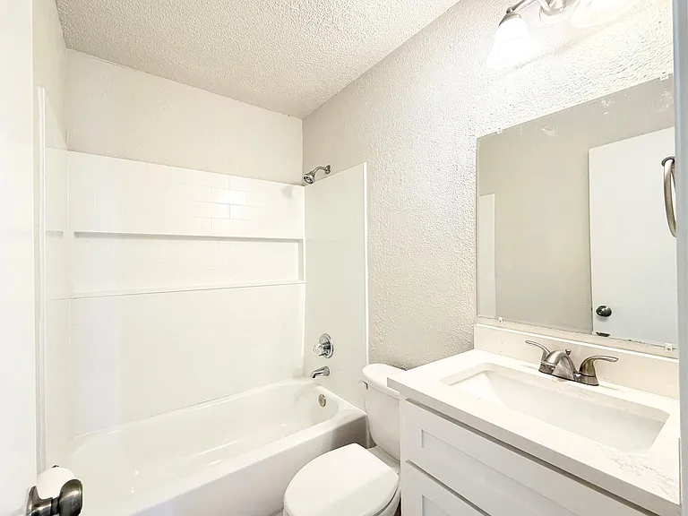 1915 Margalene Way #B — Photo 15