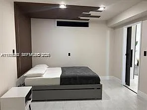 2903 N Miami Beach Blvd #903 — Photo 8