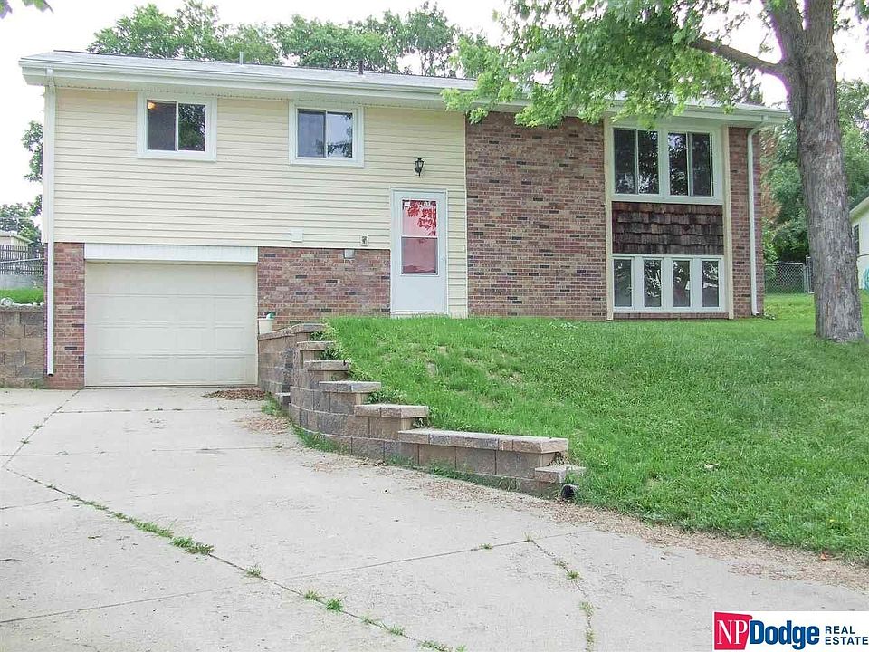 1st image of 5202 Emiline St