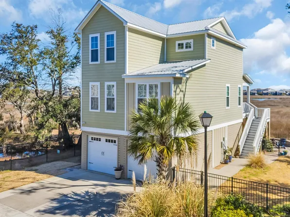 3 Half Shell Ct., Pawleys Island, SC 29585