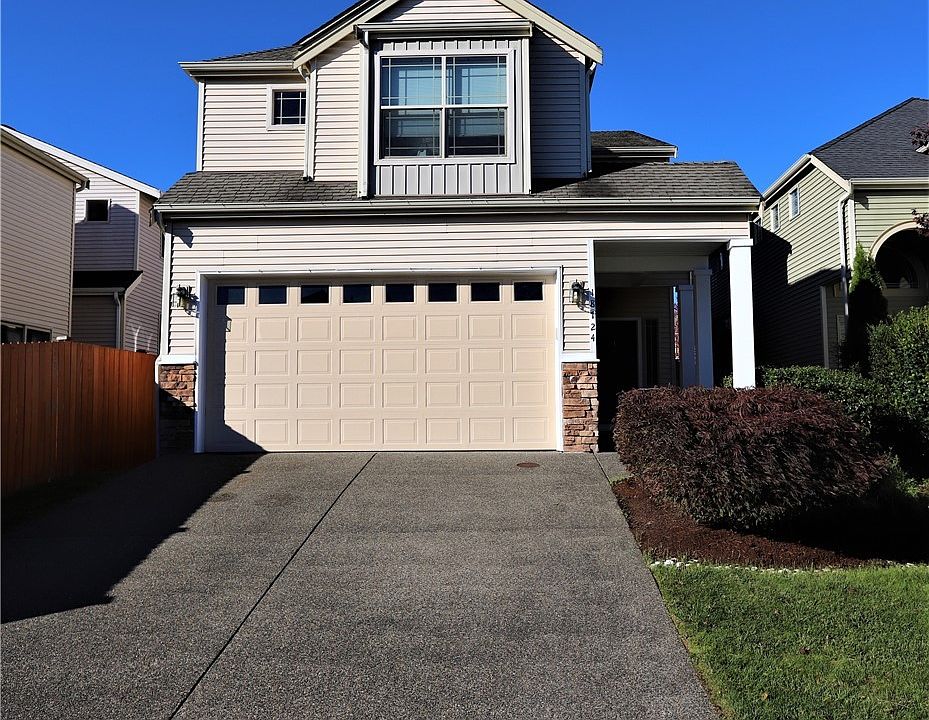1st image of 18724 116th Ave E