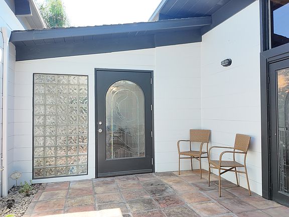 2nd image of 1510 Park View Pl