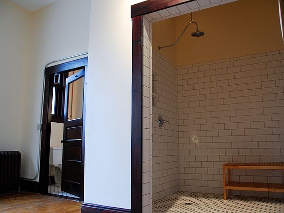 walk -in shower