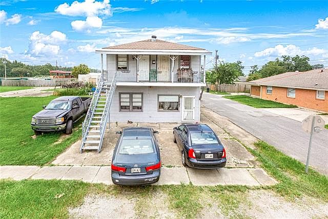 2nd image of 110 Chalmette Ave